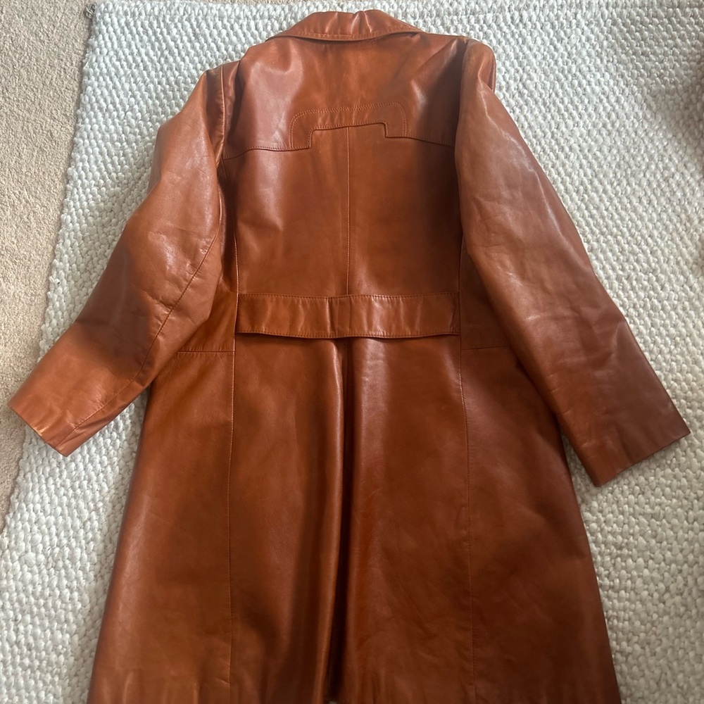 Knee high real leather coat ,（trench coat）